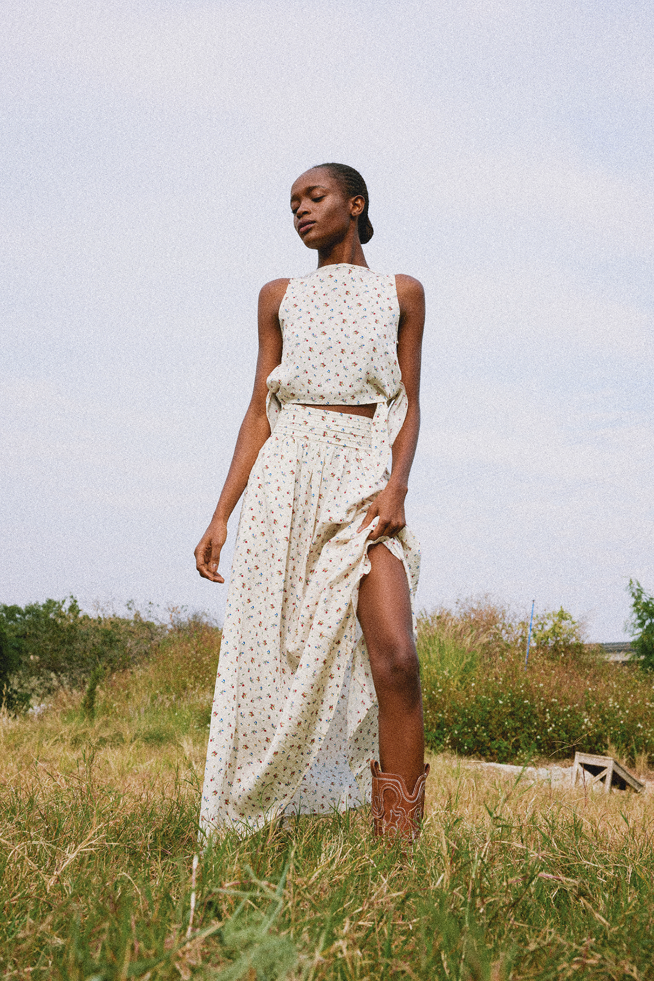 FEATURED SUMMER NIGHT TOP