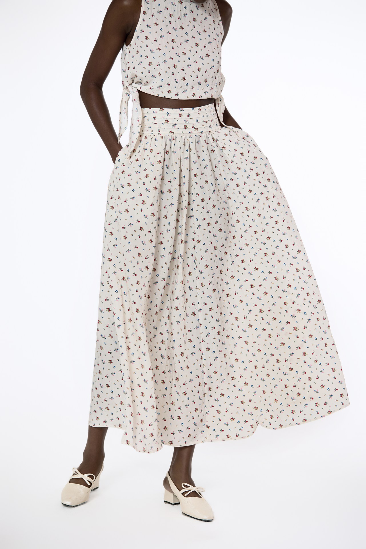 FEATURED SUMMER NIGHT SKIRT